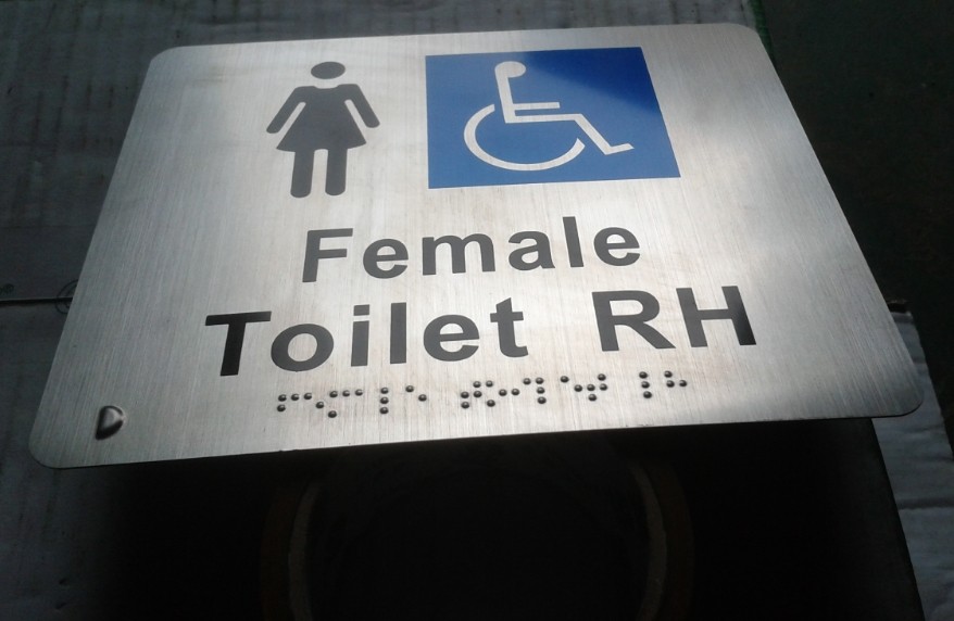 304 SS braille sign plate Braille dot: 1mm ~ 1.5mm height Sign plate thickness: 0.6mm ~ 1.5mm Surfac...